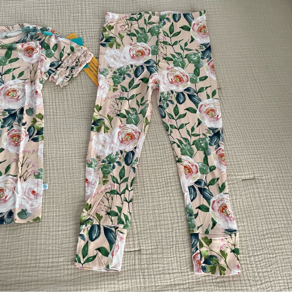 NWT Posh Peanut Harper Floral Bamboo Ruffle Short Sleeve & Pants Pajama Set 5T - Picture 4 of 4